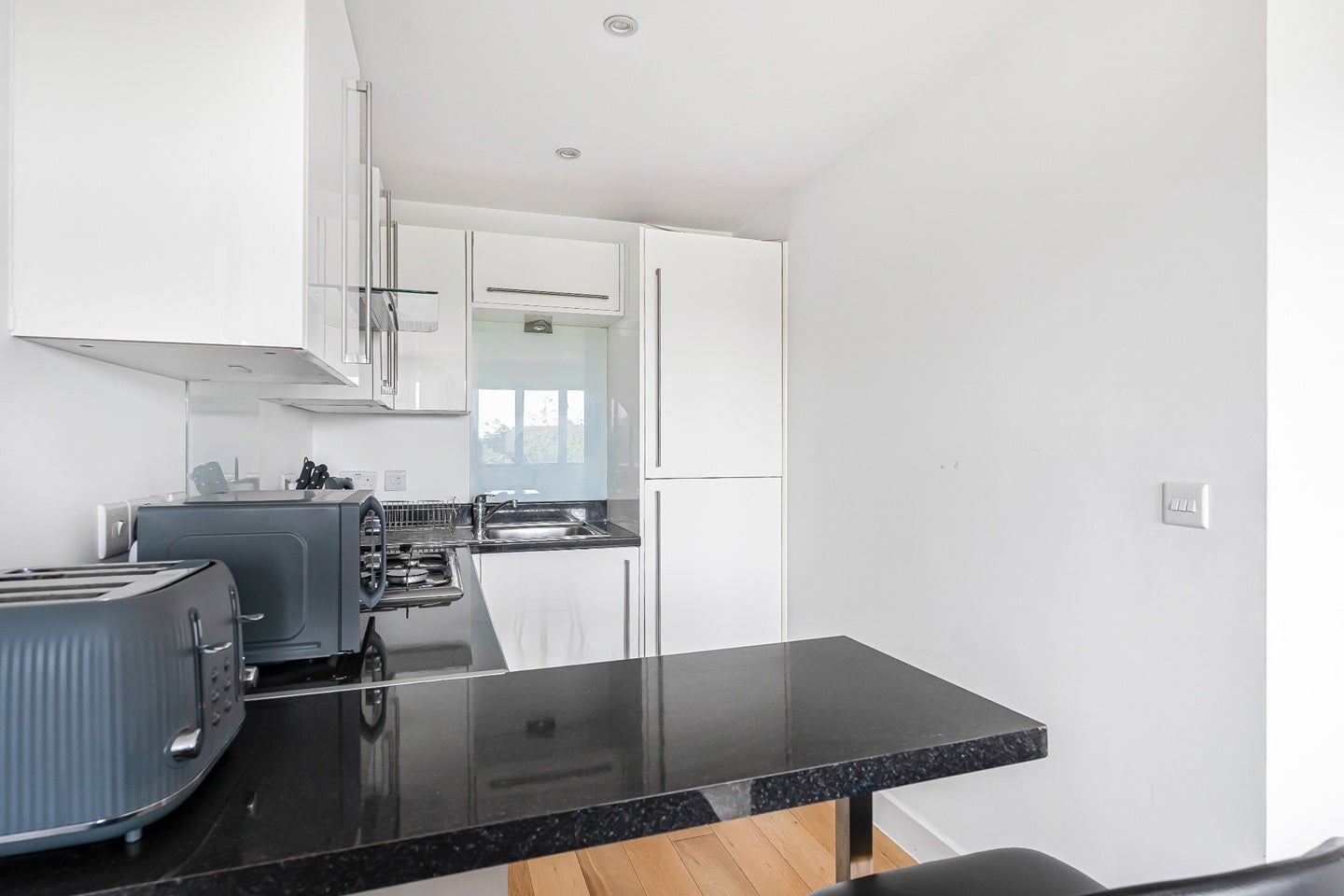 Flat Ealing Green in Greater London