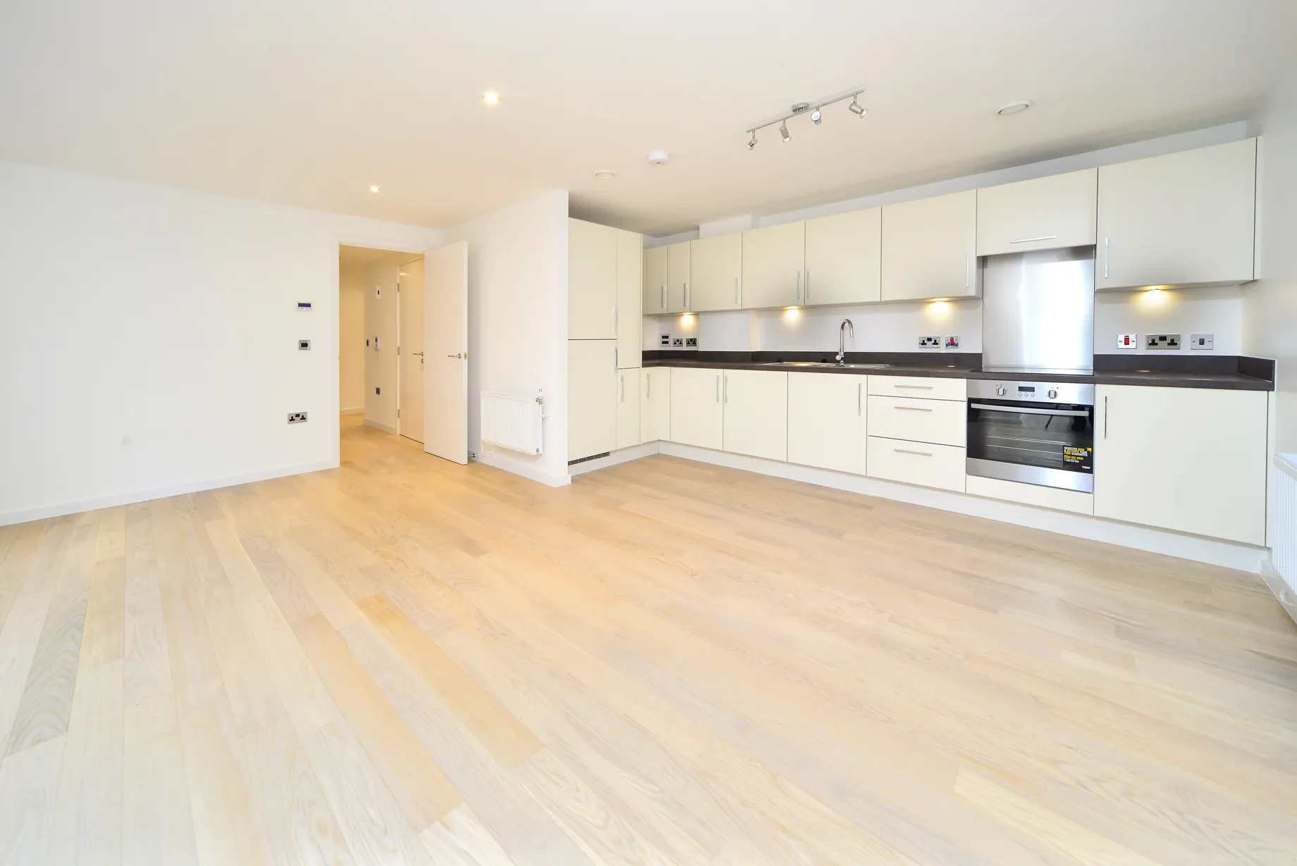 Flat Britannia Walk in Greater London