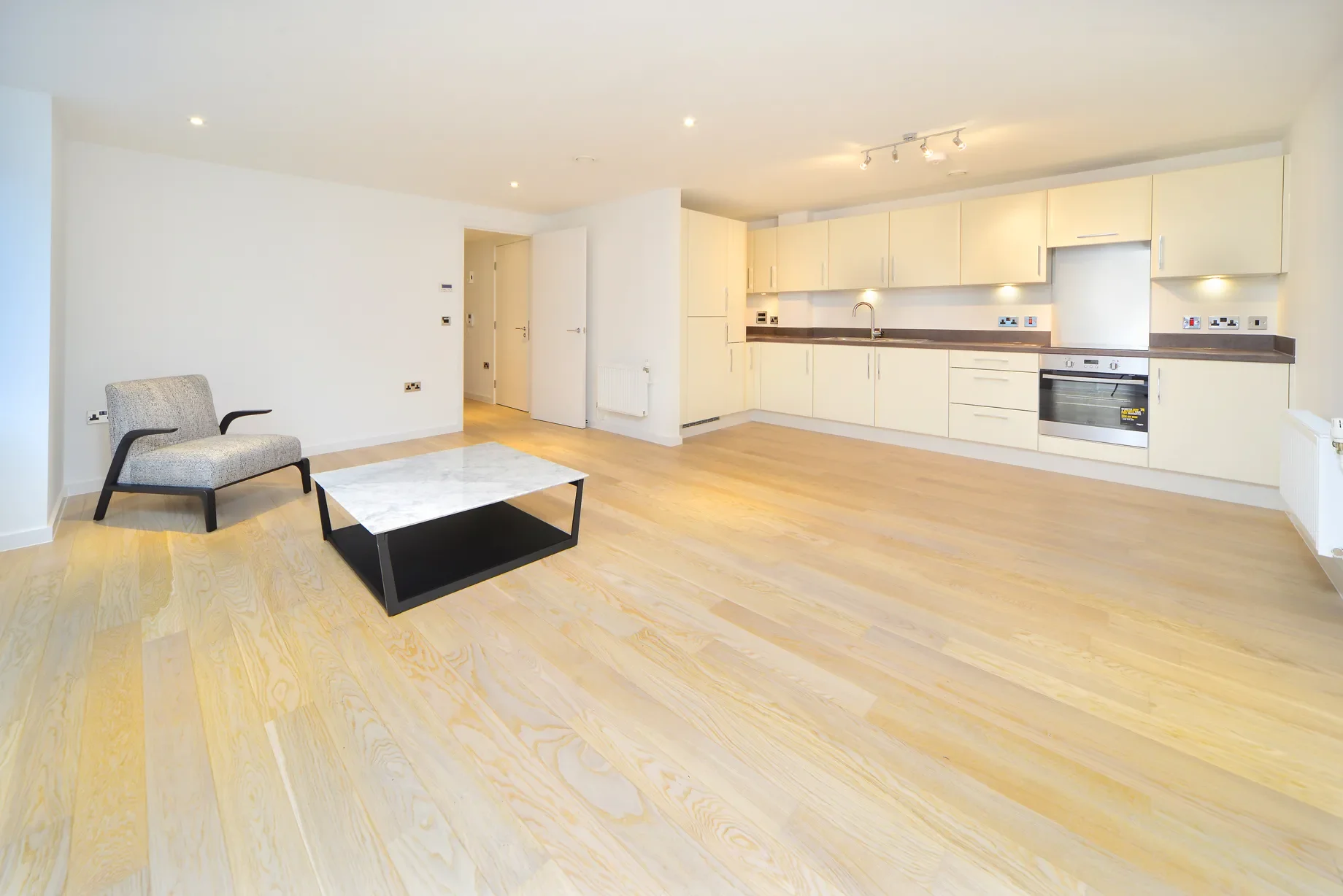 Flat Britannia Walk in Greater London