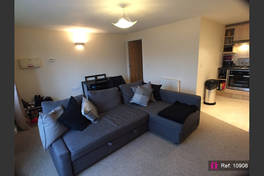 Flat North Street in Nailsea