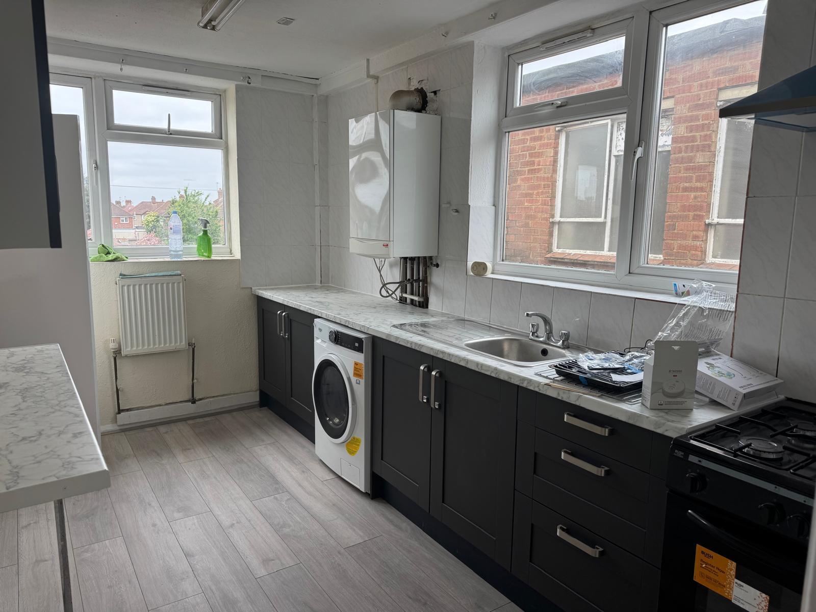 Flat Farnham Road in Slough