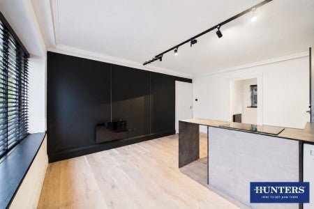 Flat Oakfield Drive in Reigate and Banstead