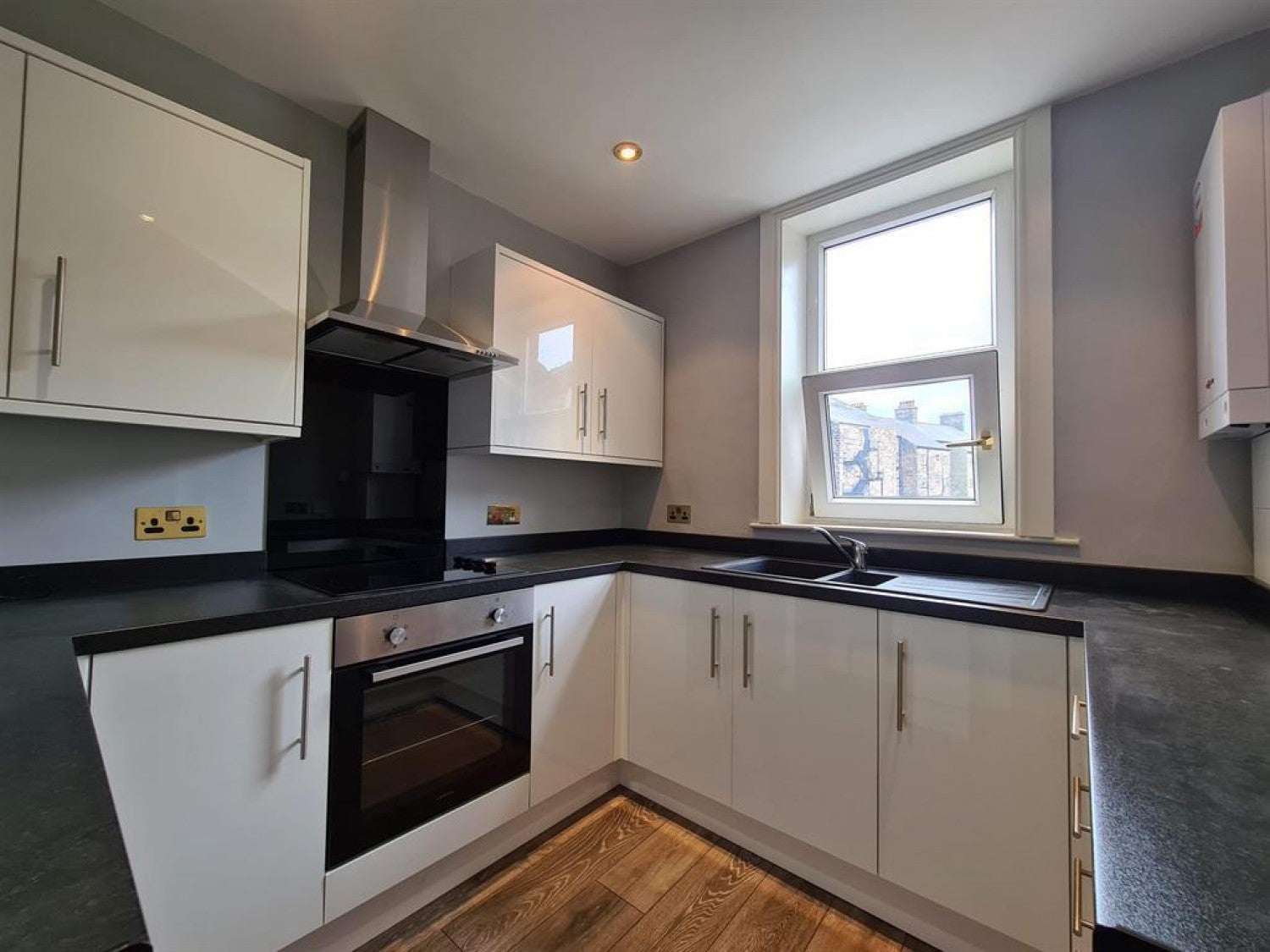 Flat Hyde Park Road in Harrogate