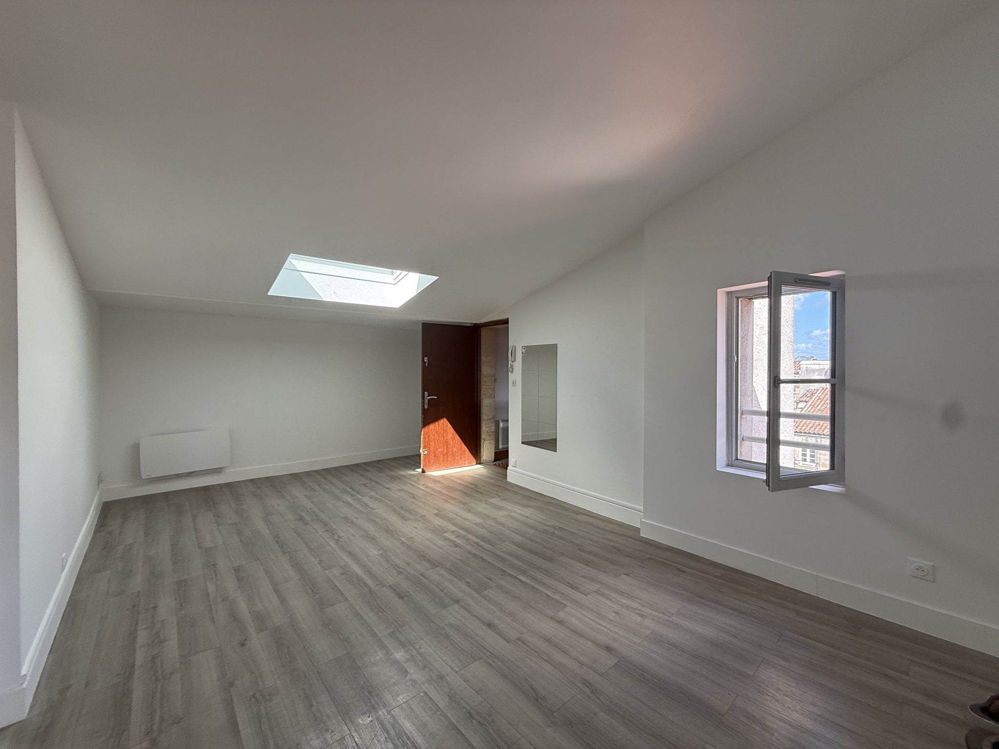 Flat Rue des Fours in Bordeaux