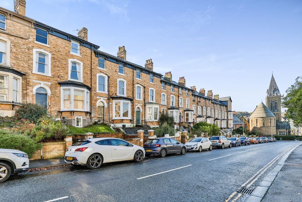 Flat Westbourne Grove in Scarborough