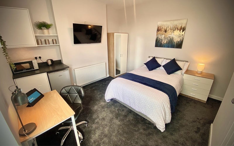 Room Beeches Road in Sandwell