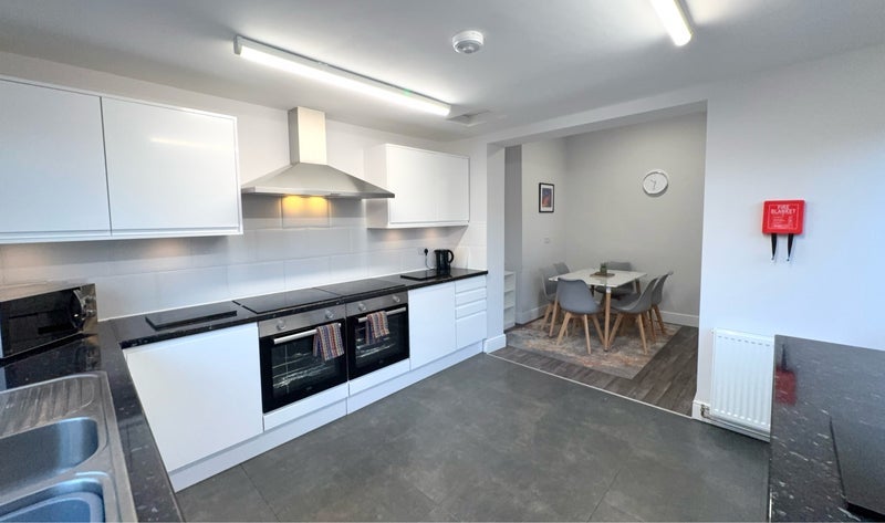 Room Beeches Road in Sandwell