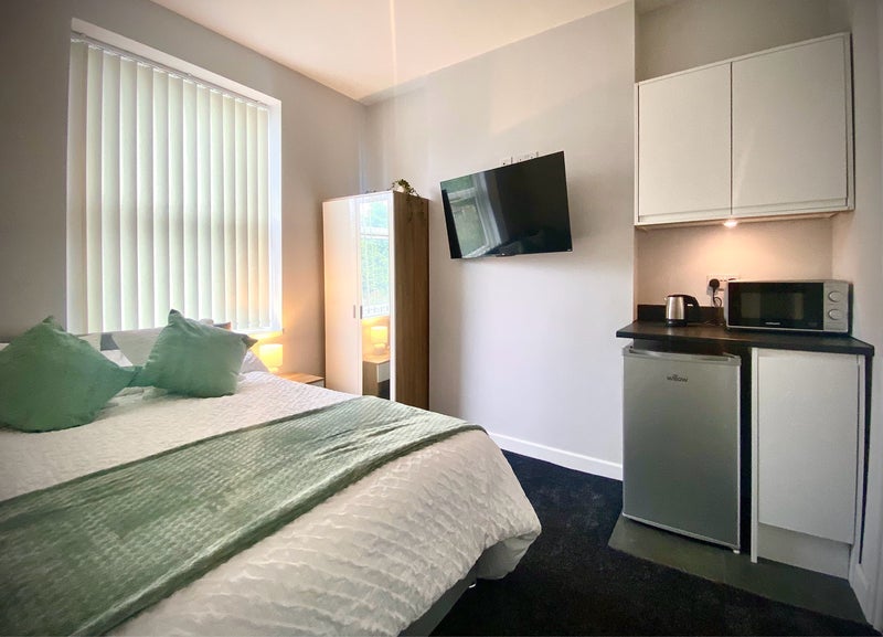 Room Beeches Road in Sandwell
