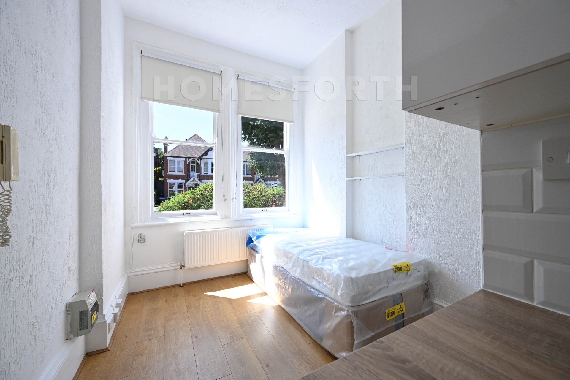 Flat Teignmouth Road in Greater London