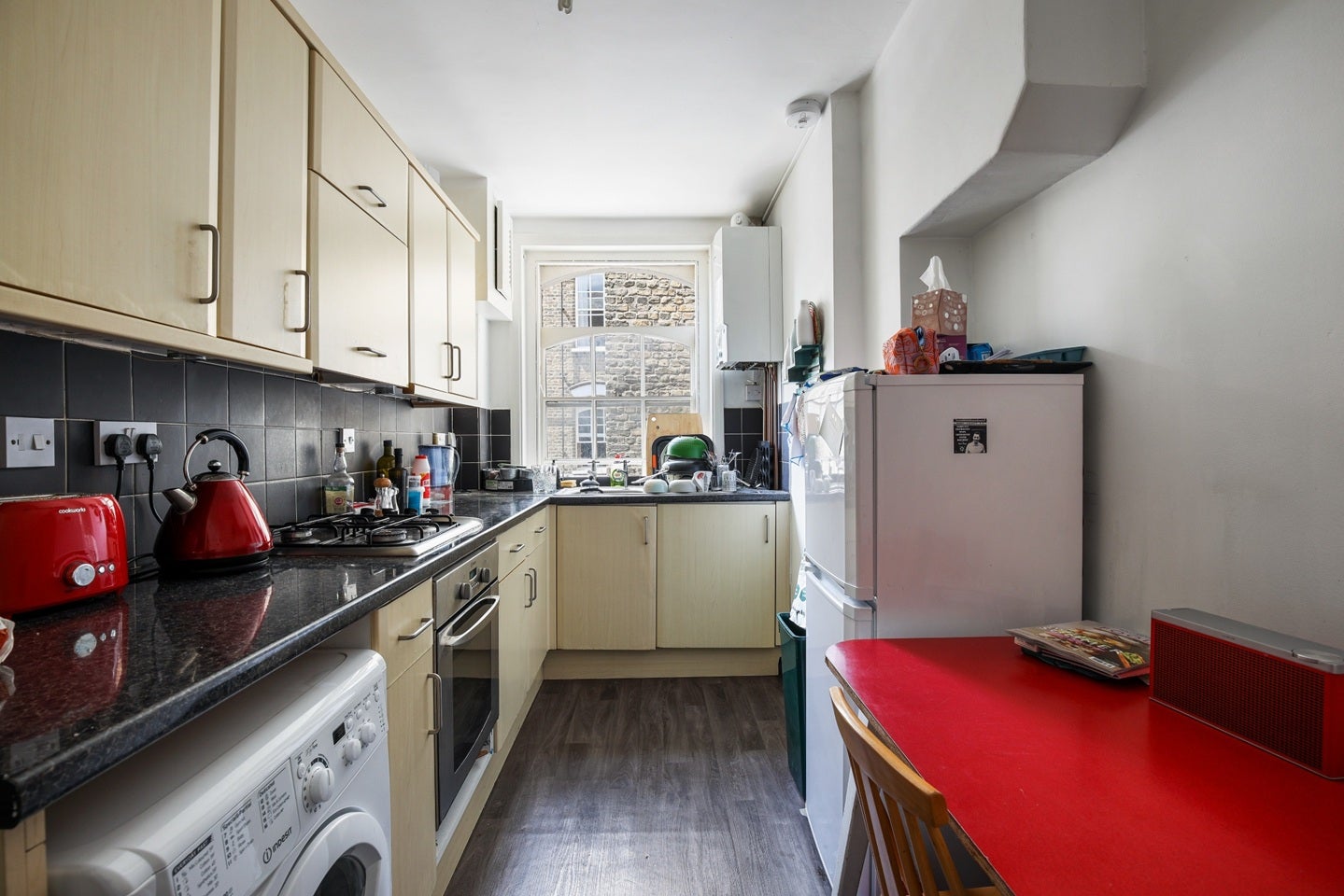 Flat Fanshaw Street in Greater London