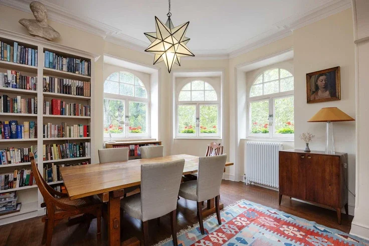 Flat Brook Green in Greater London