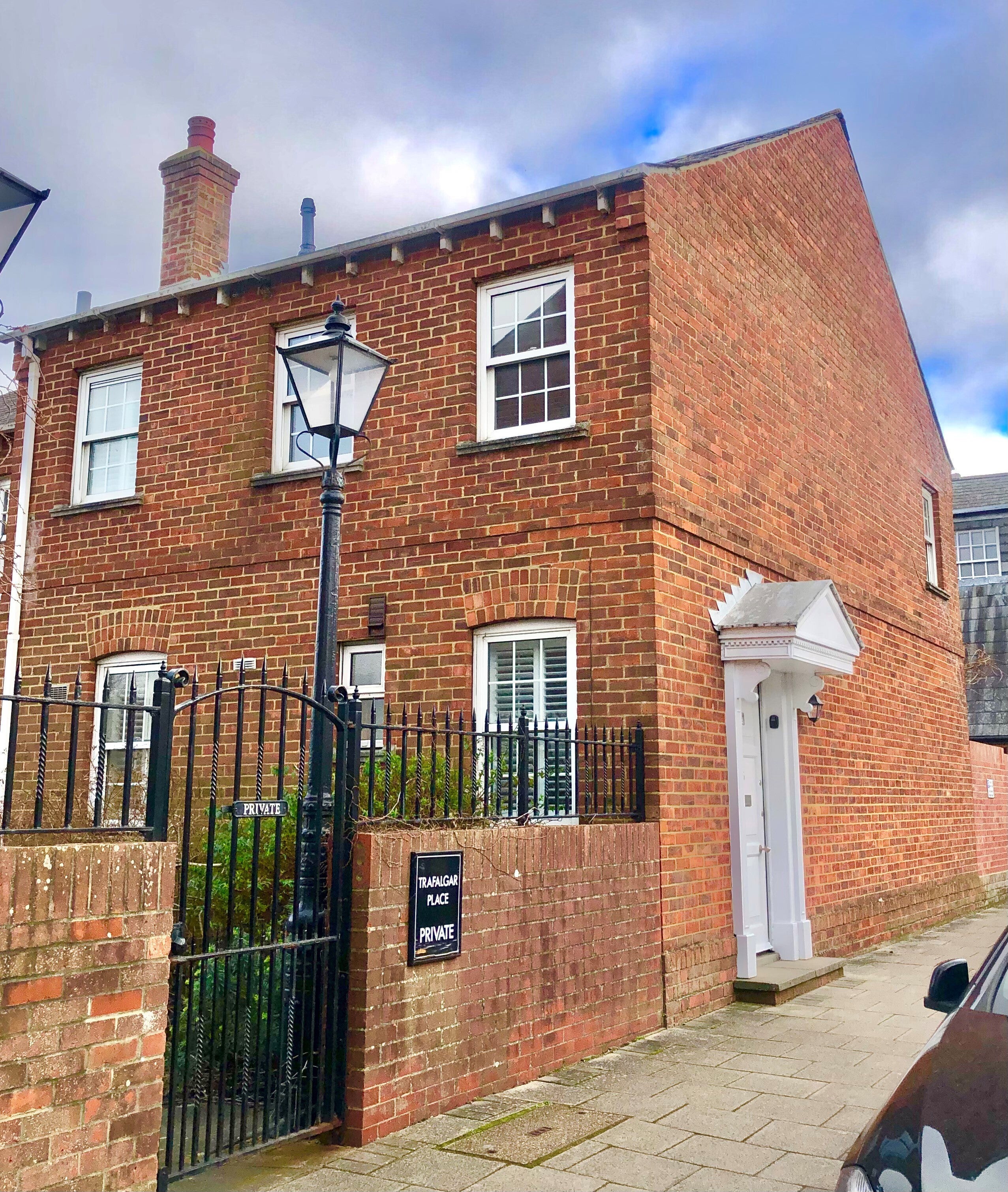 House Trafalgar Place in New Forest