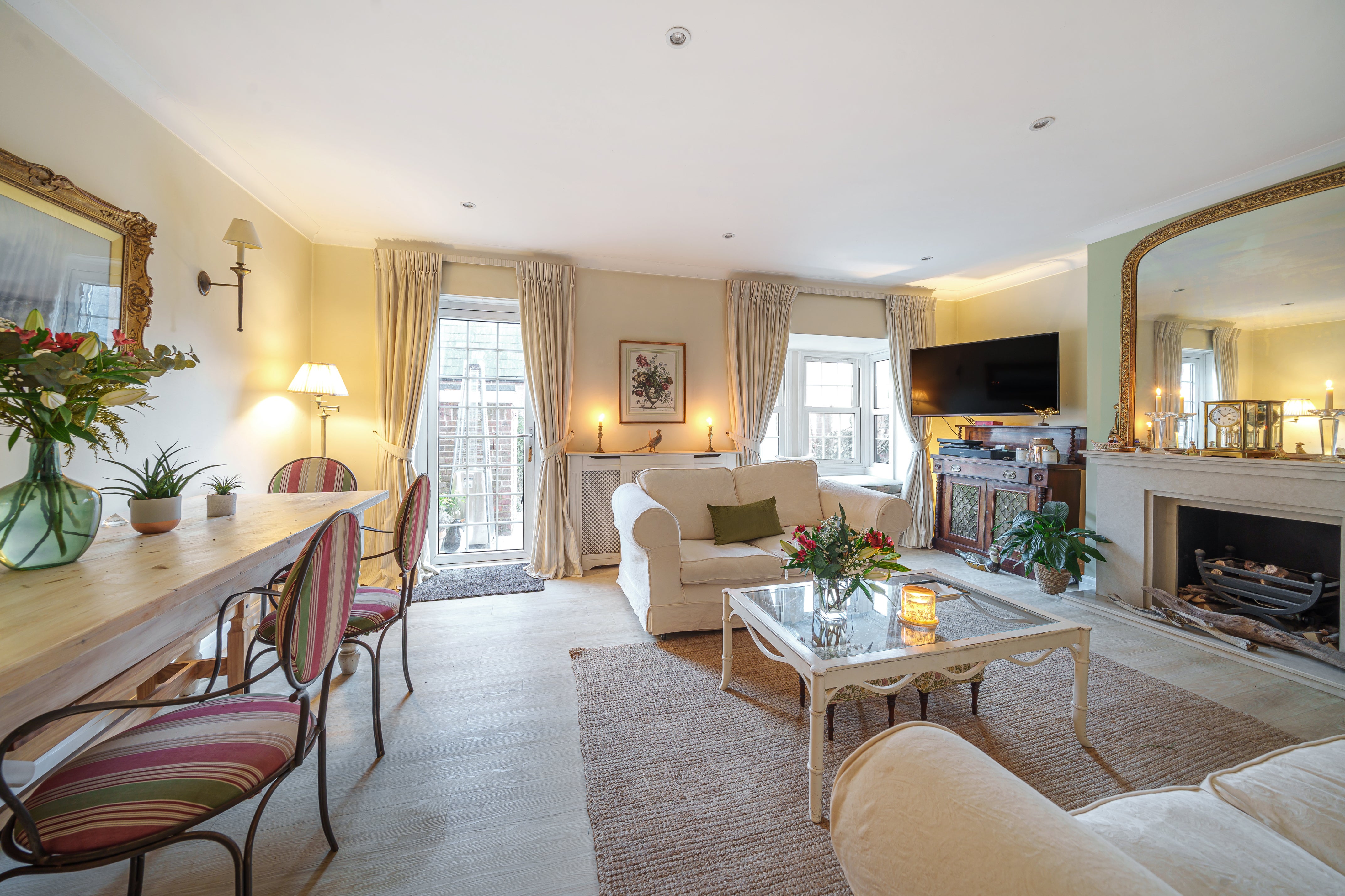 House Trafalgar Place in New Forest