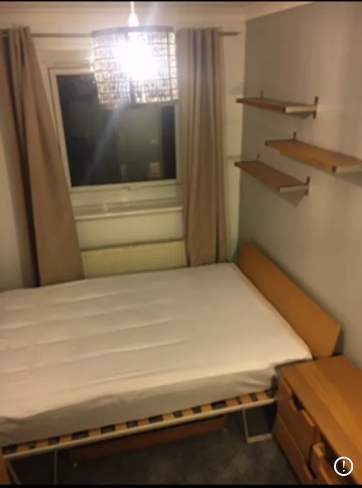 Room Christchurch Road in Greater London