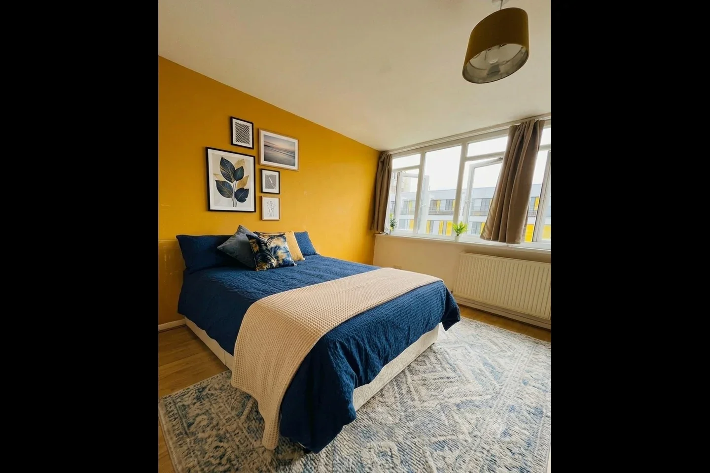 Room Stewarts Road in Greater London