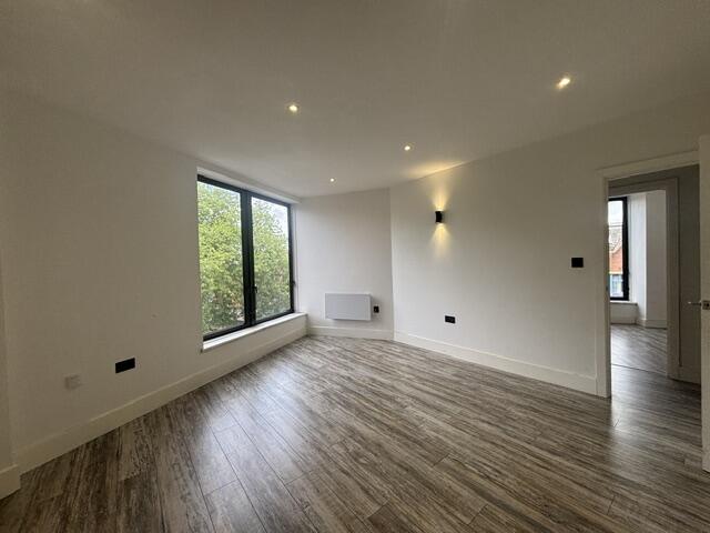 Flat Clarence Street in Swindon