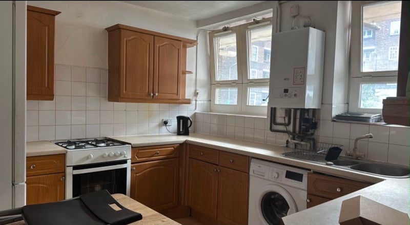 Room Worgan Street in Greater London