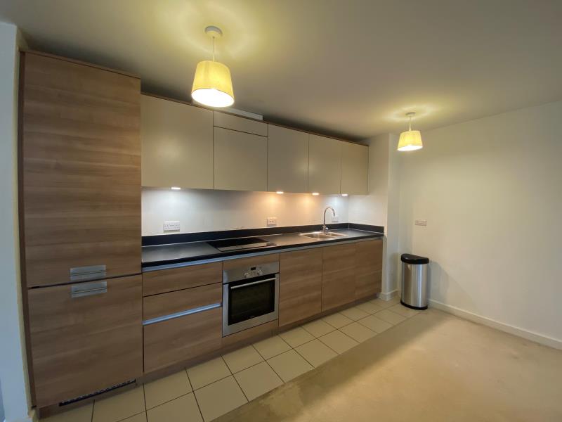 Flat Empire Way in Greater London