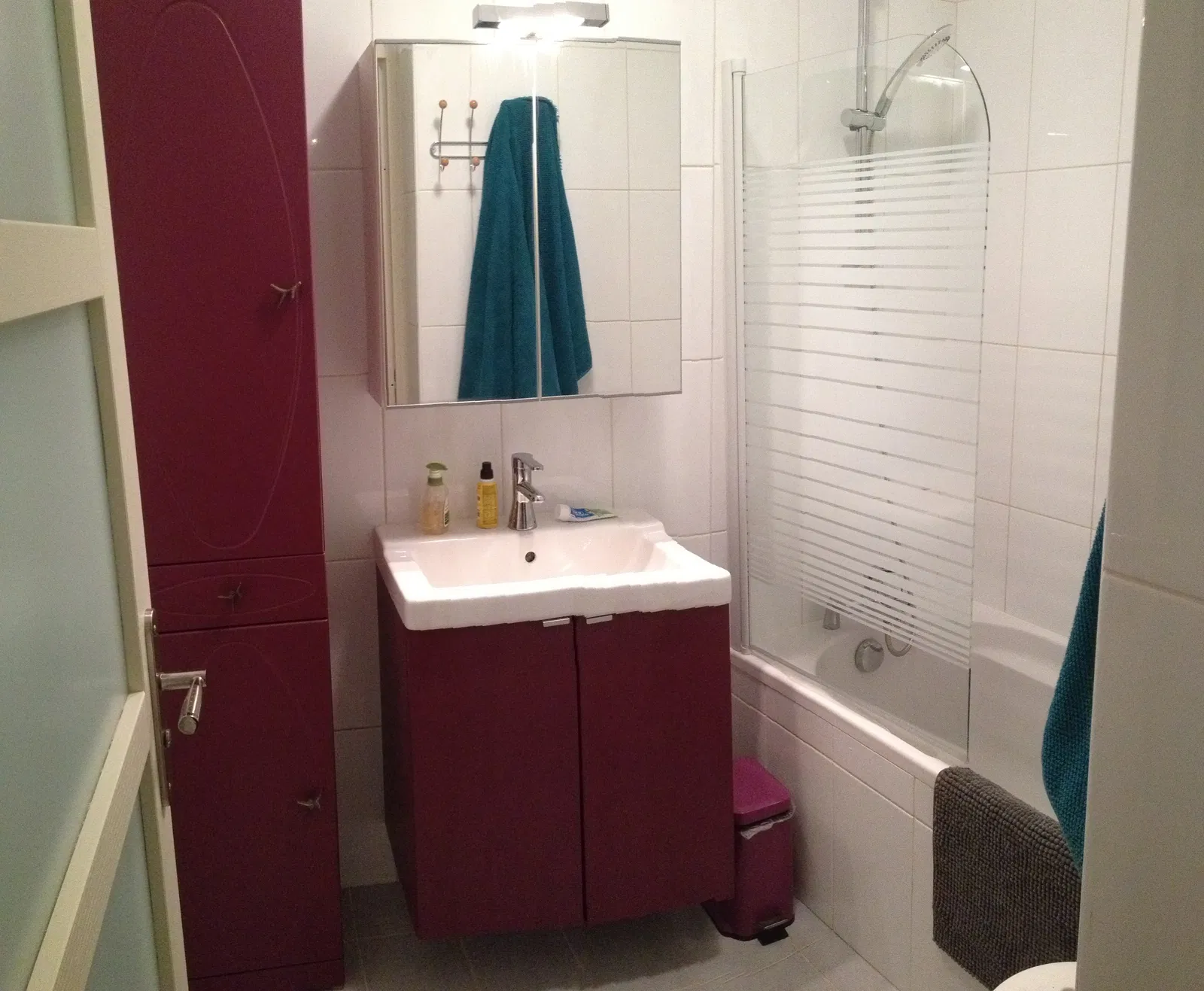 Room Avenue de Bourgogne in Les Ulis