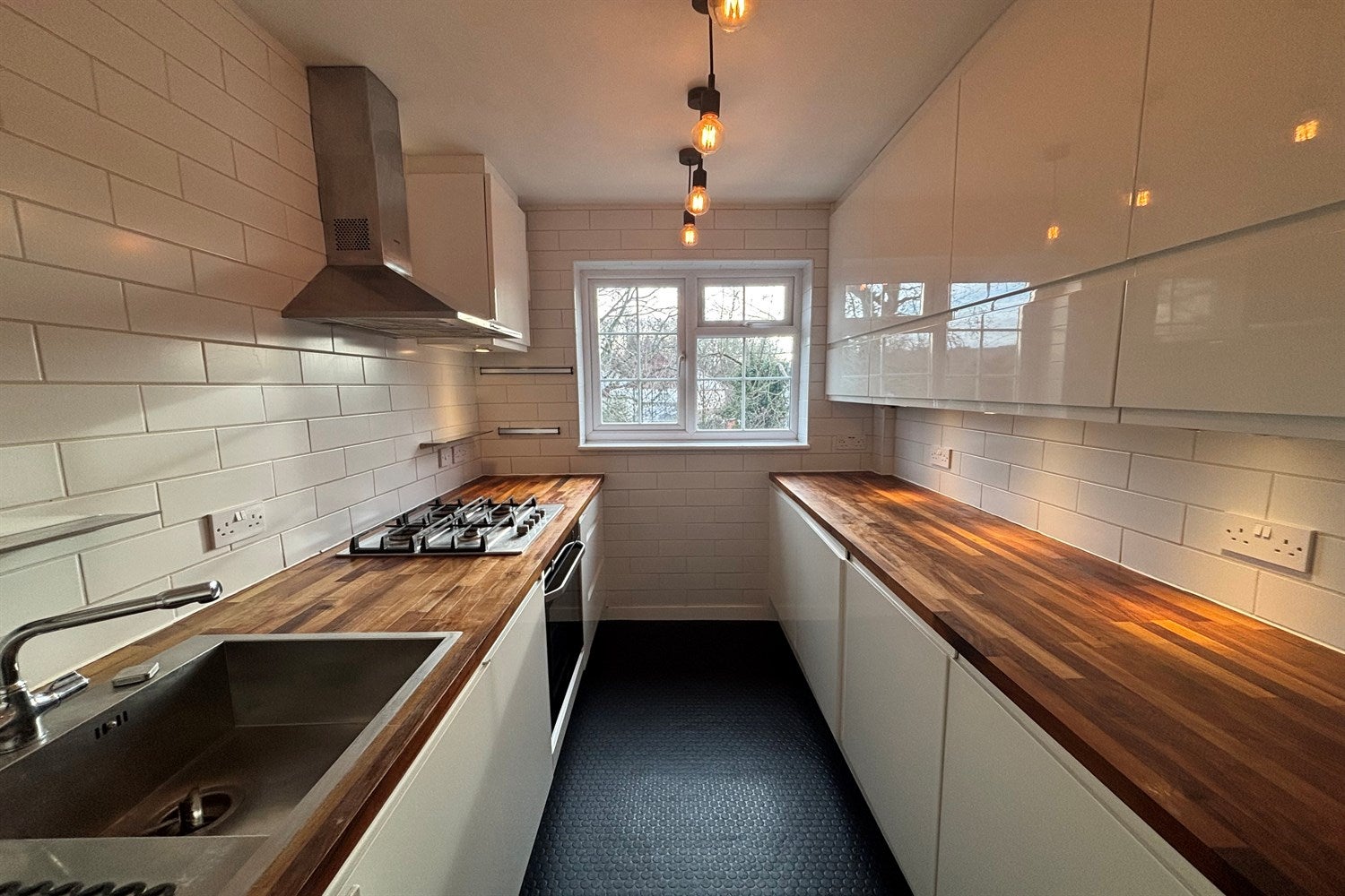 Flat Heathfield Green in Chichester