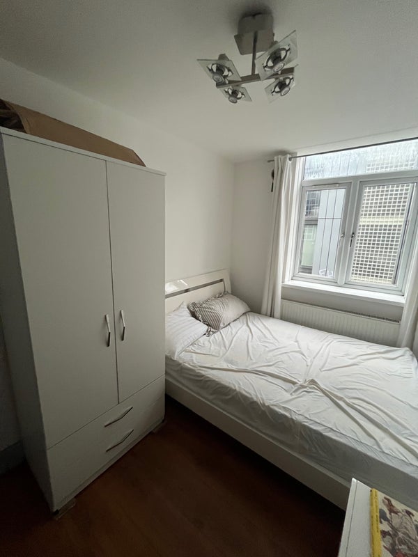 Room Redchurch Street in Greater London