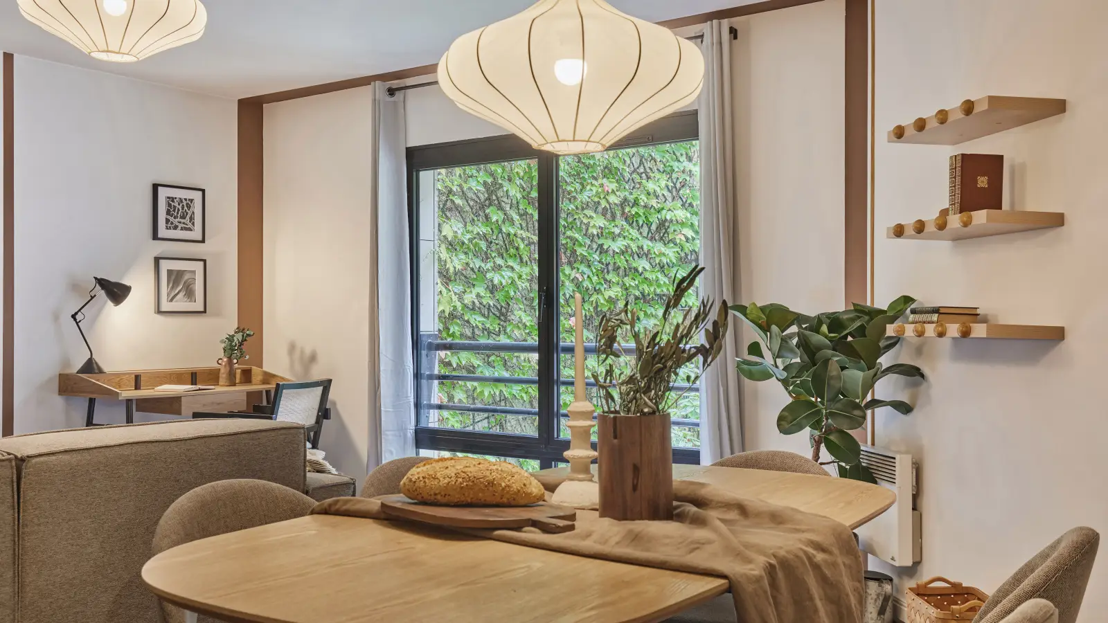 Flat Rue Jean Hugues in Paris
