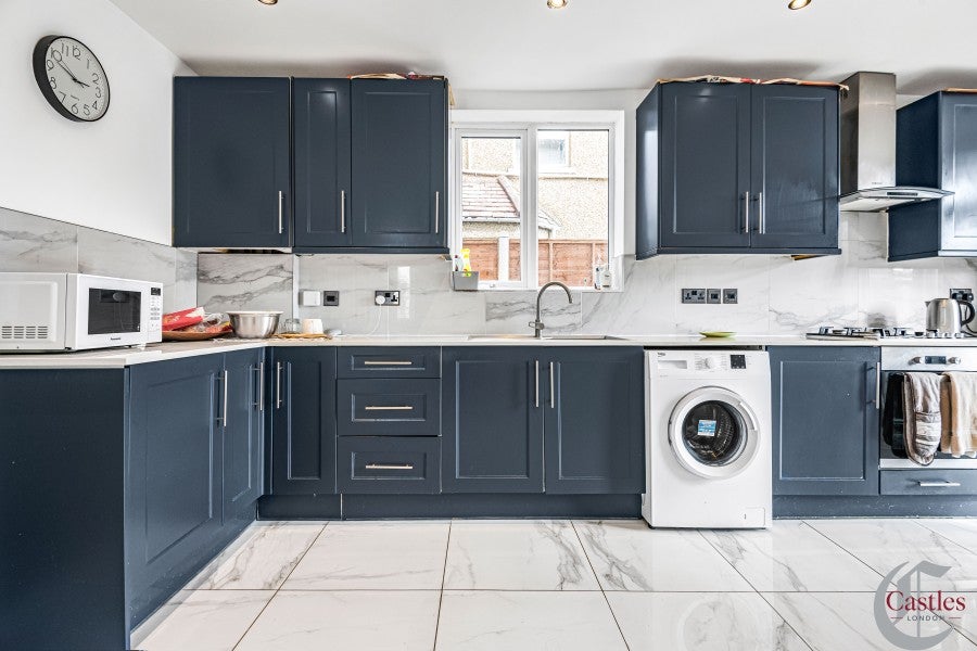 House Pemberton Court in Greater London