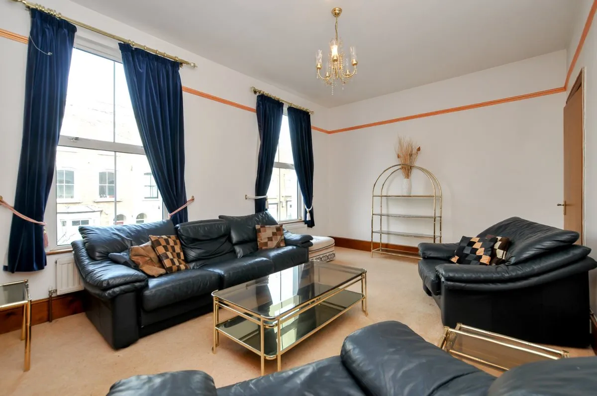 Flat Walford Road in Greater London