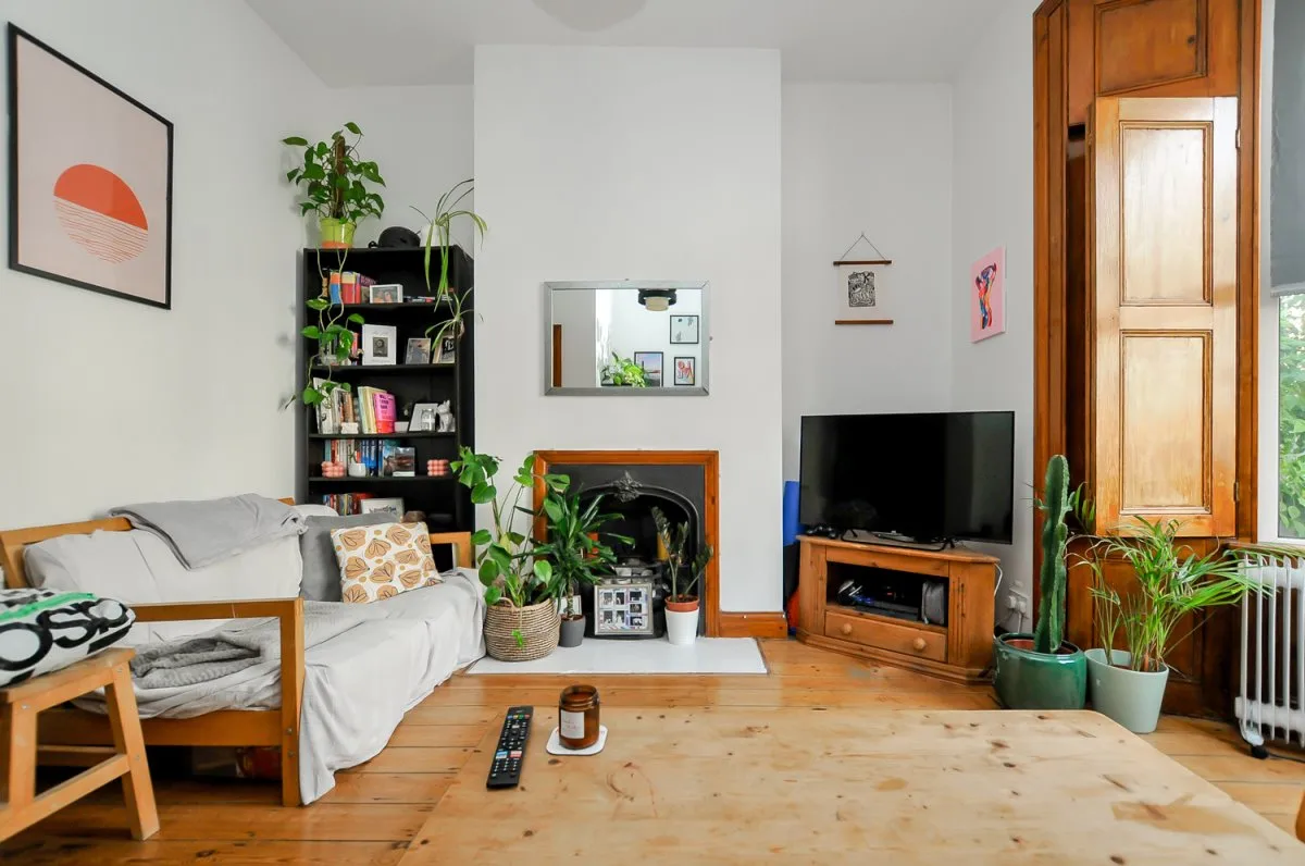 Flat Walford Road in Greater London