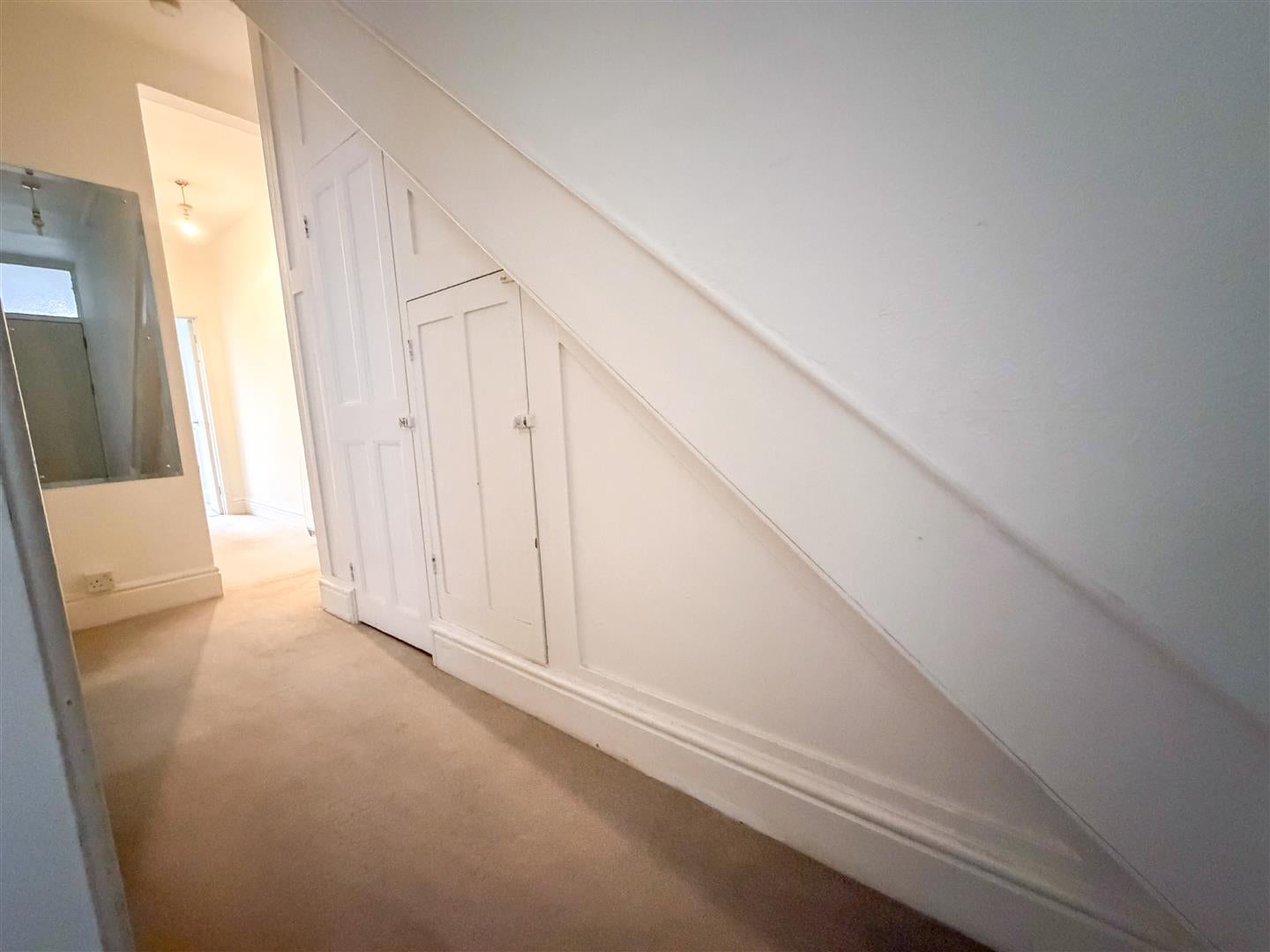 Room Wyndham Road in Salisbury