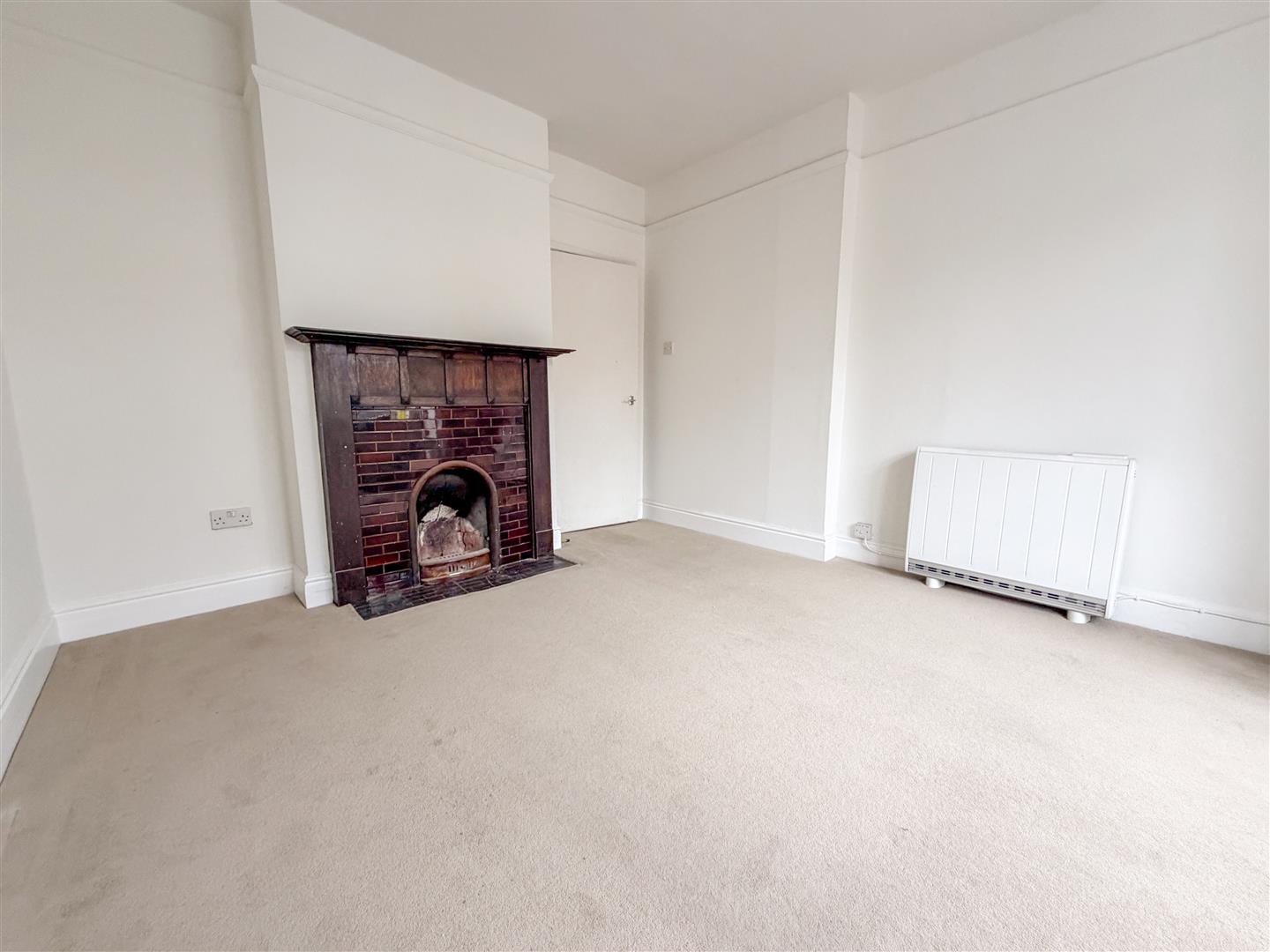 Room Wyndham Road in Salisbury