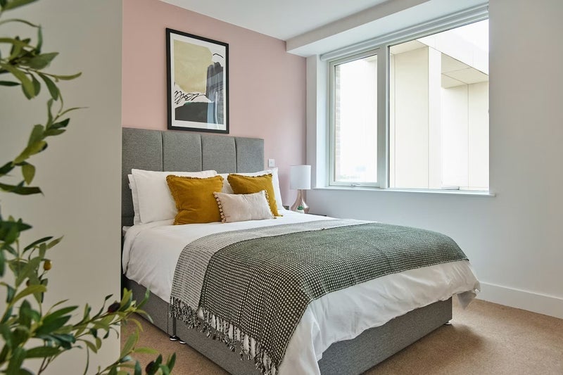 Room Norah Smyth Road in Greater London