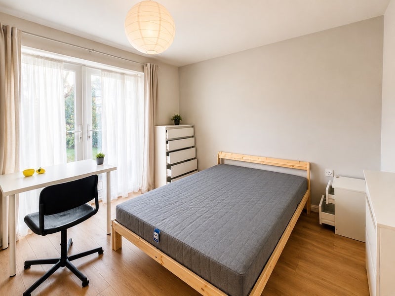 Room Eden Grove in Bristol