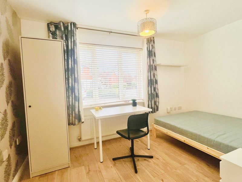 Room Eden Grove in Bristol