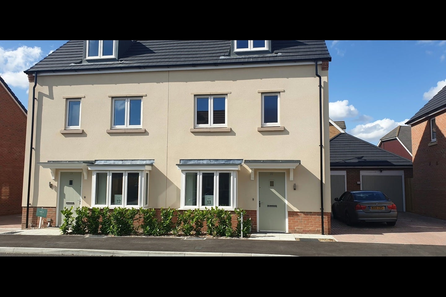 House Century Lane in Slough