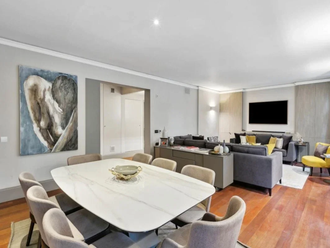 Flat Thurloe Place in Greater London