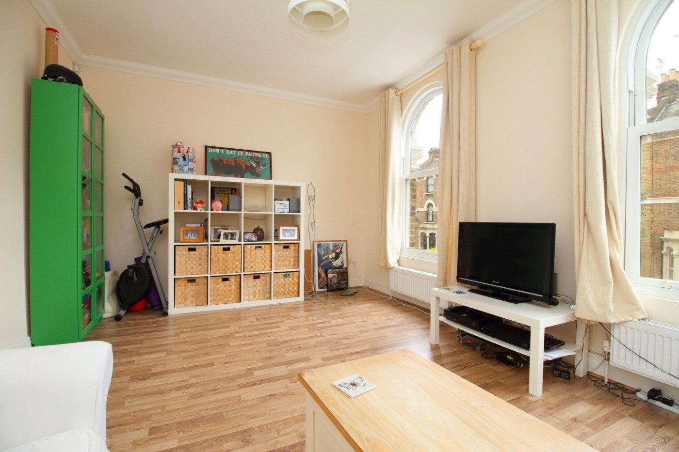 Flat Digby Crescent in Greater London