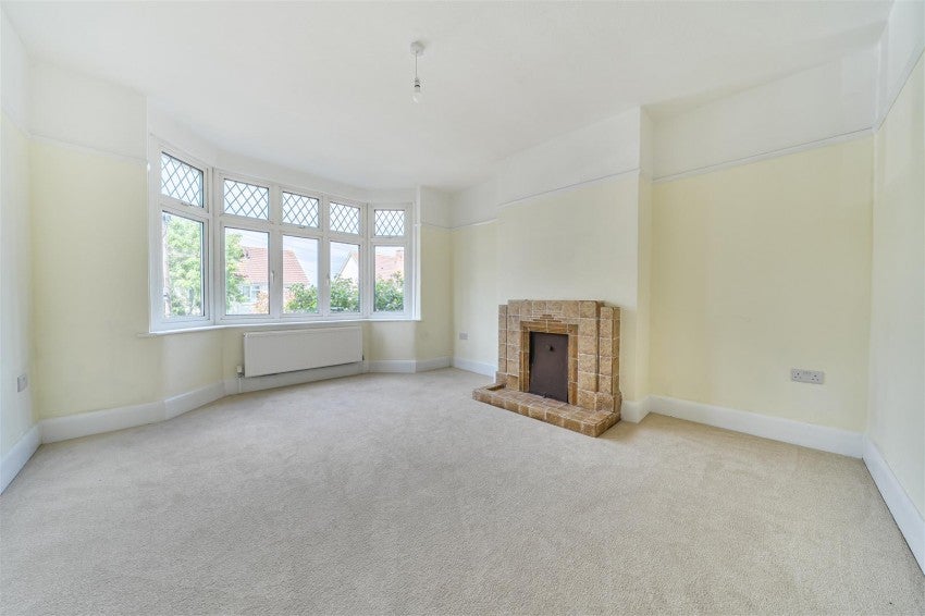 Flat Kendon Drive in Bristol