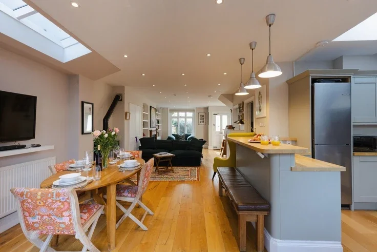 House Mostyn Road in Greater London