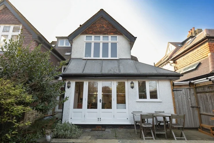 House Mostyn Road in Greater London
