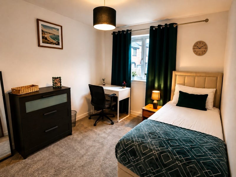 Room Nisbet Drive in City of Edinburgh