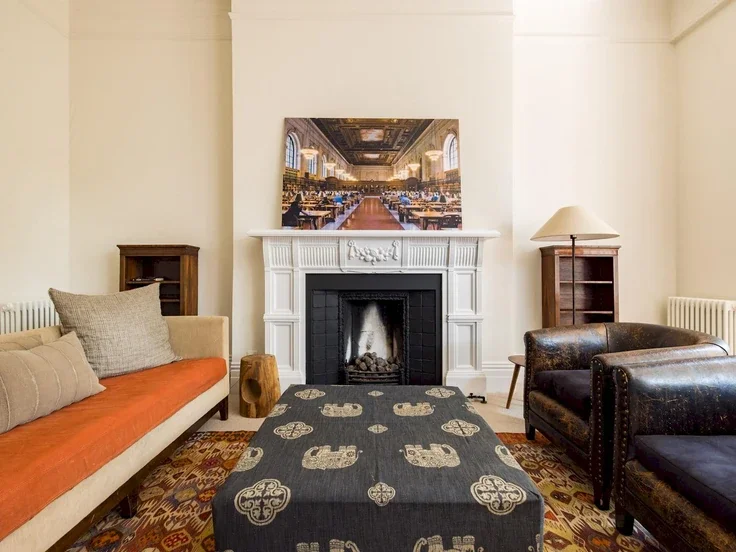 Flat Harrington Gardens in Greater London