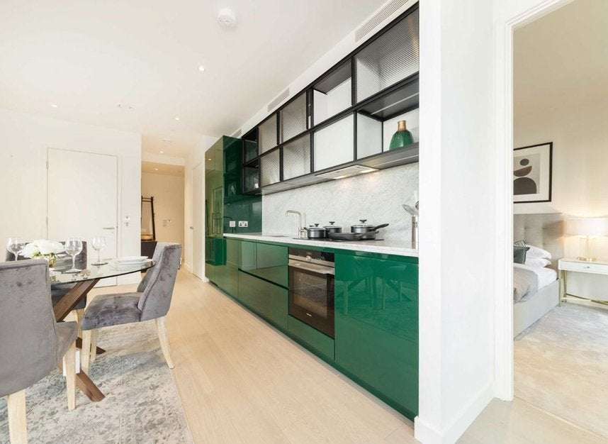 Flat Wards Place in Greater London