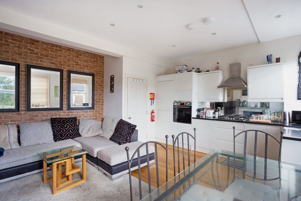 Flat Ashmore Road in City of Westminster