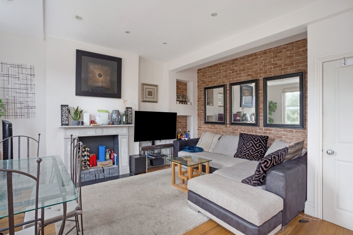 Flat Ashmore Road in City of Westminster