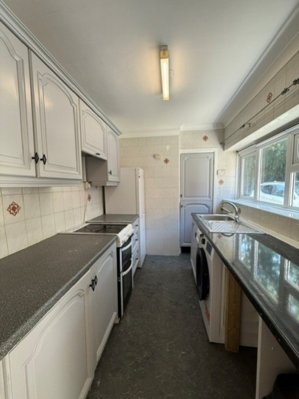 Flat Claire Gardens in Greater London