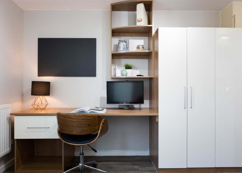 Flat Great Suffolk Street in Greater London