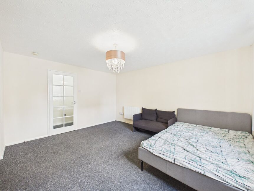Flat Plumtree Close in Greater London