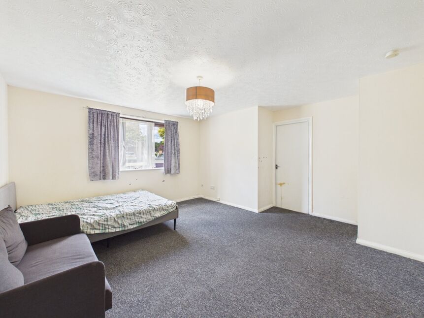 Flat Plumtree Close in Greater London