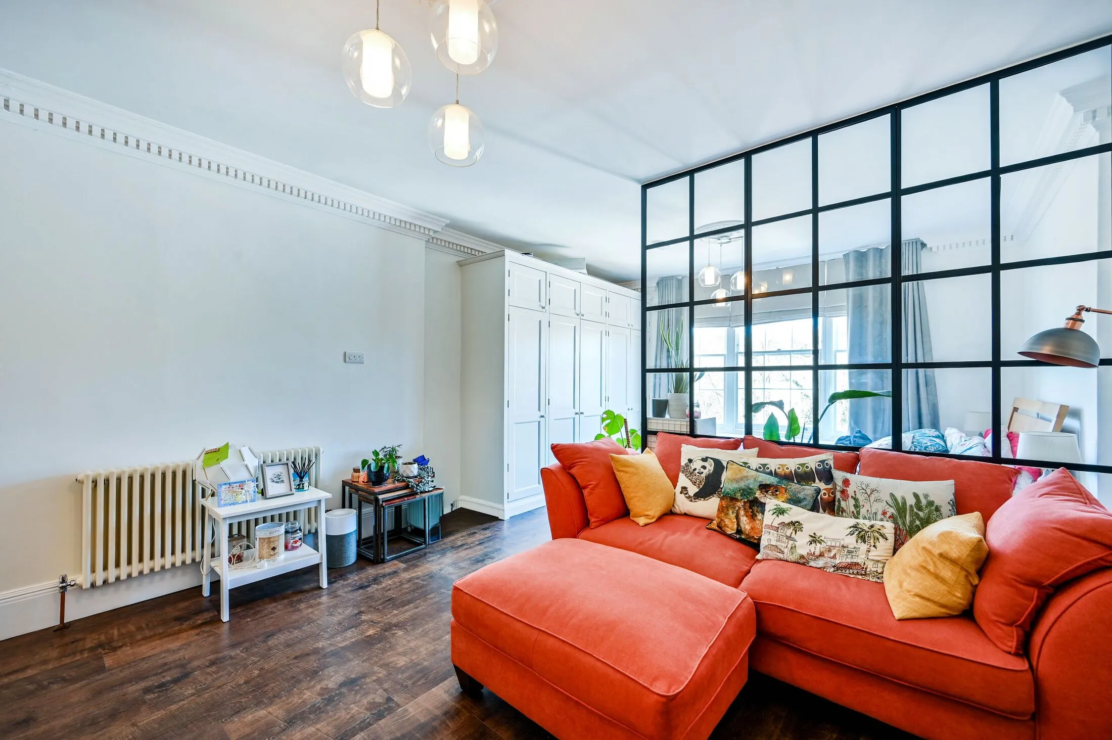 Flat Millbrook in Guildford